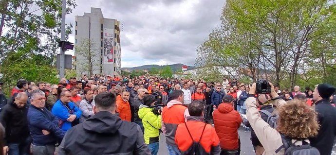 Movilización de trabajadores de Bridgestone en Basauri