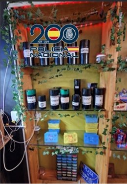 Operación de la Policía Nacional en Vélez donde han desmantelado un club cannábico que funcionaba como punto de venta de sustancias estupefacientes