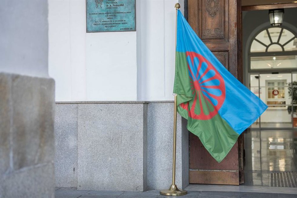La bandera del Pueblo Gitano.