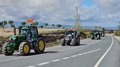 Unos 150 tractores se movilizan en el Altiplano de Granada por las ayudas a los cultivos de frutos secos