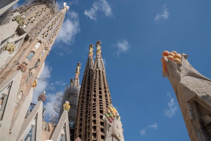 Archivo - Fachada de la Sagrada Familia, a 19 de septiembre de 2024, en Barcelona (España).