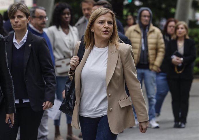 La delegada del Gobierno, Pilar Bernabé, a su llegada a declarar como testigo, en la causa que investiga la gestión de la dana, en la Ciudad de la Justicia de Valencia, a 14 de abril de 2025, en Valencia, Comunidad Valenciana (España).