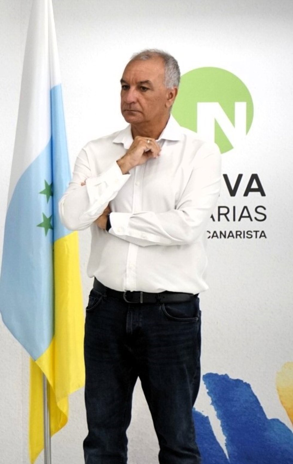 Luis Campos, de Nueva Canarias, antes de ofrecer una rueda de prensa en Las Palmas de Gran Canaria