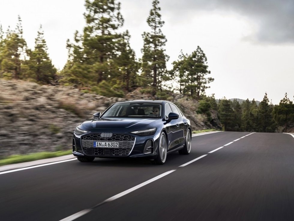 Audi lanza su nuevo A6 Sedan con motorización híbrida desde 63.900 euros y disponible a partir de julio.