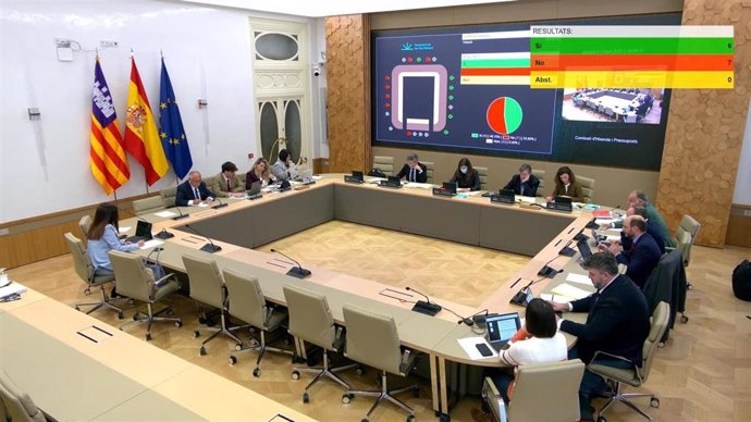 Reunión de la Comisión de Hacienda del Parlament.