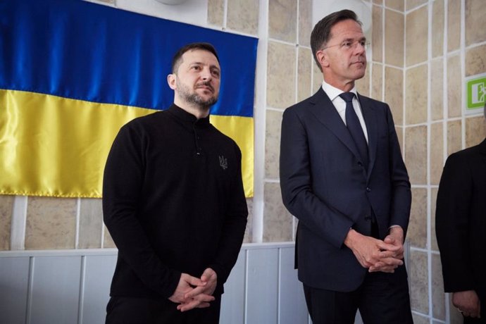 El presidente de Ucrania, Volodimir Zelenski, y el secretario general de la OTAN, Mark Rutte, en su visita a Odesa.
