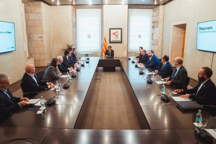 El president de la Generalitat, Salvador Illa, es reuneix amb el sector automobilístic per abordar els efectes de la nova política aranzelària d'Estats Units