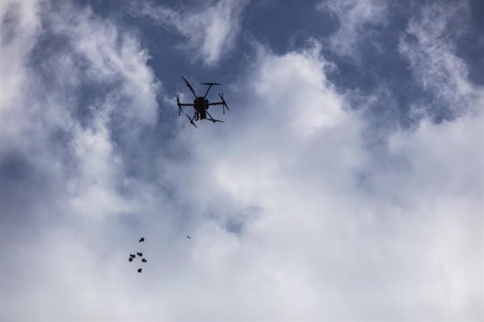 Archivo - Imagen de archivo de un dron en territorio israelí