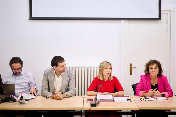 Reunión de la Mesa General de Función Pública en el Palacio de Navarra