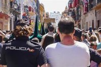 Jupol ve "discriminación" salarial a la Policía Nacional en Semana Santa al cobrar la Local de Sevilla "hasta 400 euros"