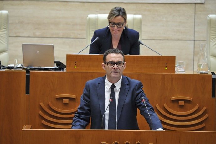 El PSOE lamenta que Guardiola "aumenta la deuda en 400 millones mientras consolida los privlegios fiscales a los ricos"