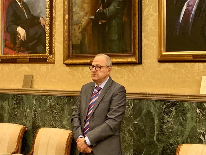 El nuevo director general IB3, Josep Codony, en la toma de posesión del cargo.