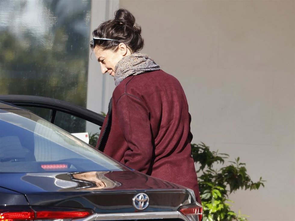 Claudia Stilianopoulos llega al Hospital Ruber Internacional donde se encuentra ingresado Ernesto de Hannover