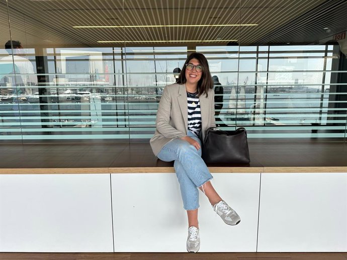 Una de las emprendedoras que recibió un microcrédito o un préstamo de MicroBank.