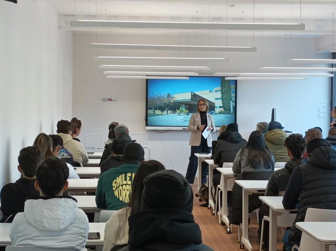 Imagen de un curso de formación en el SNE.