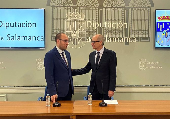 Marcos Iglesias (i) y Javier Iglesias, en la presentación del plan.