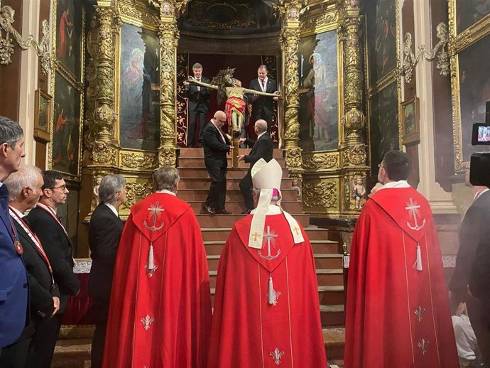 Davallament del Cristo de la Sangre.
