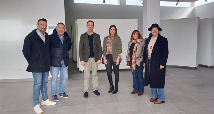 El subdelegado del Gobierno en Almería, José María Martín, visita las instalaciones del centro para la agricultura regenerativa de Chirivel (Almería).