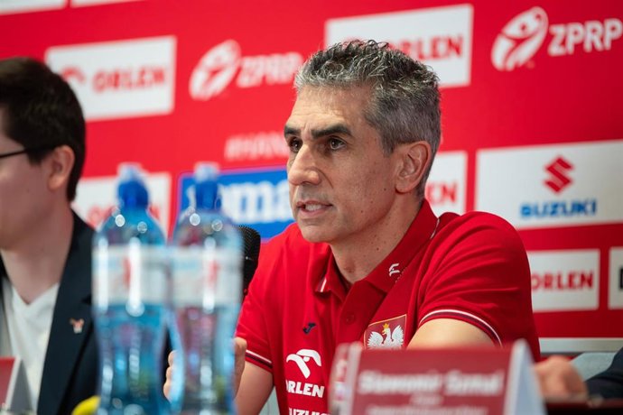 El técnico español Jota González, en su presentación como nuevo seleccionador de balonmano de Polonia.