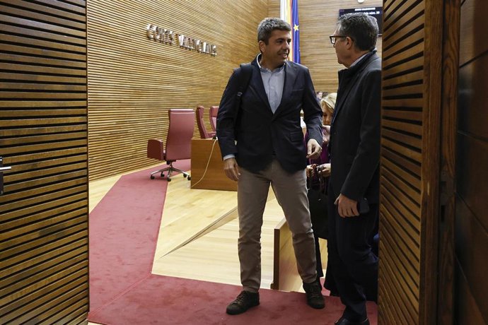 El 'president' de la Generalitat, Carlos Mazón, asiste a la votación de las enmiendas a la totalidad a los presupuestos de 2025