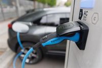 Las CCAA del PP advierten de la "inseguridad jurídica" del modelo de ayudas a la movilidad eléctrica