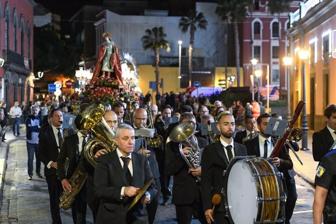 El Ayuntamiento reordena el tráfico de Triana y Vegueta para la Procesión Magna de la Semana Santa 2025