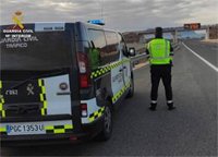La Guardia Civil intercepta un vehículo que circulaba en sentido contrario por la A-4, a la altura de Bailén (Jaén)