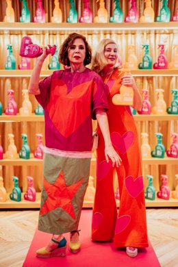 Ecobel y Agatha Ruiz de la Prada lanzan una línea de productos de limpieza ecológicos que une sostenibilidad y diseño