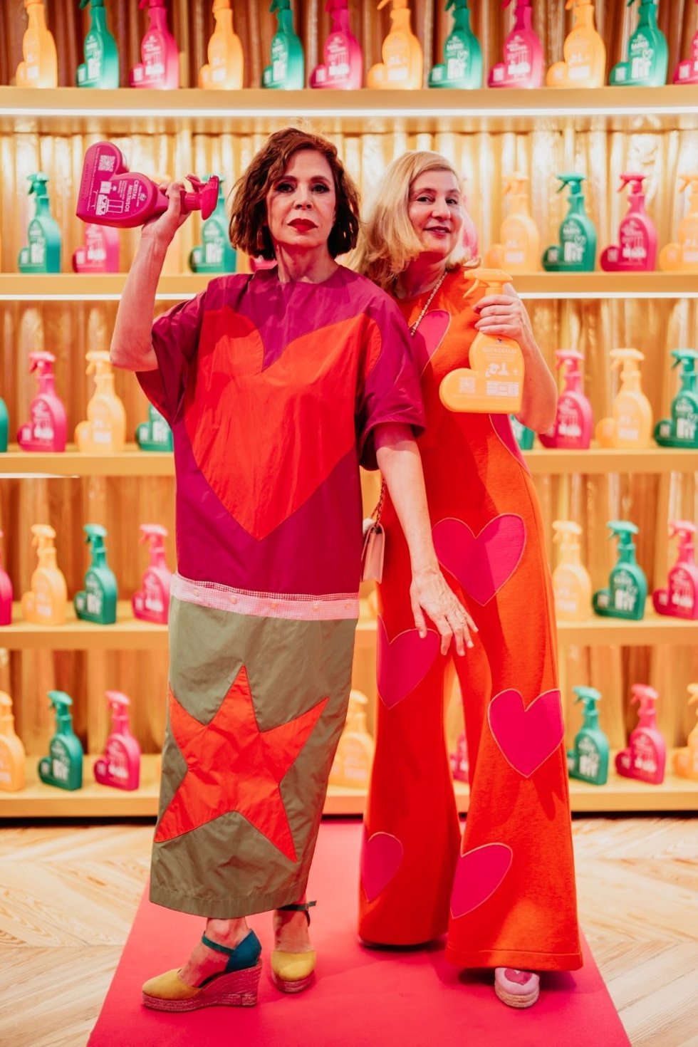 Ecobel y Agatha Ruiz de la Prada lanzan una línea de productos de limpieza ecológicos que une sostenibilidad y diseño