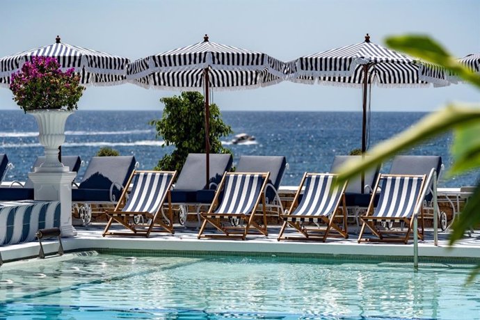 La Dolce Vita Ibicenca resurge: el Hotel Mongibello reabre sus puertas con alma italiana y espíritu isleño