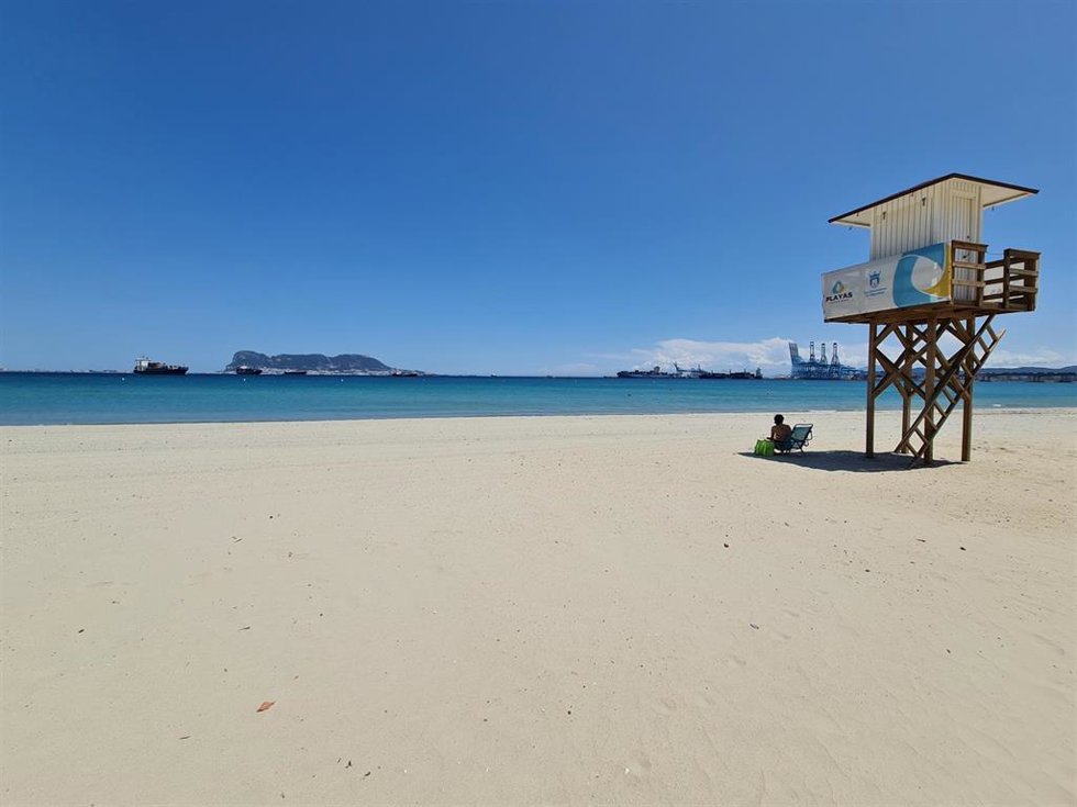 Archivo - Playa del Rinconcillo en Algeciras (Cádiz)