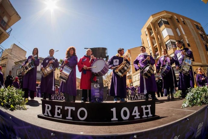 Reto 104 horas tocando el tambor en Tobarra