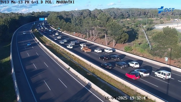 Retenciones en la autopista de Inca a causa de un accidente múltiple.