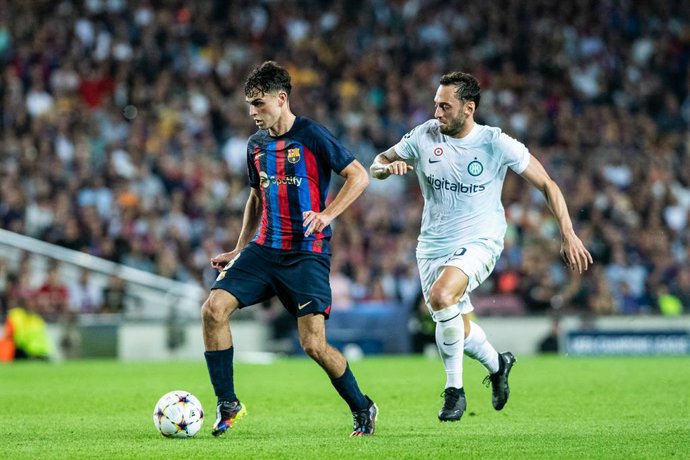 Archivo - Pedri Gonzalez do FC Barcelona em ação durante a partida de futebol da Liga dos Campeões da UEFA, Grupo C, disputada entre o FC Barcelona e o FC Internazionale no Spotify Camp Nou em 12 de outubro de 2022 em Barcelona, Espanha.