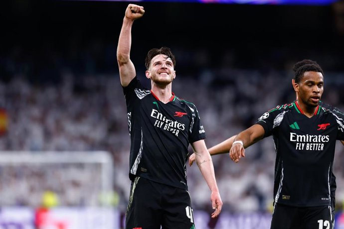 Declan Rice celebra la victoria del Arsenal ante el Real Madrid en el Santiago Bernabéu