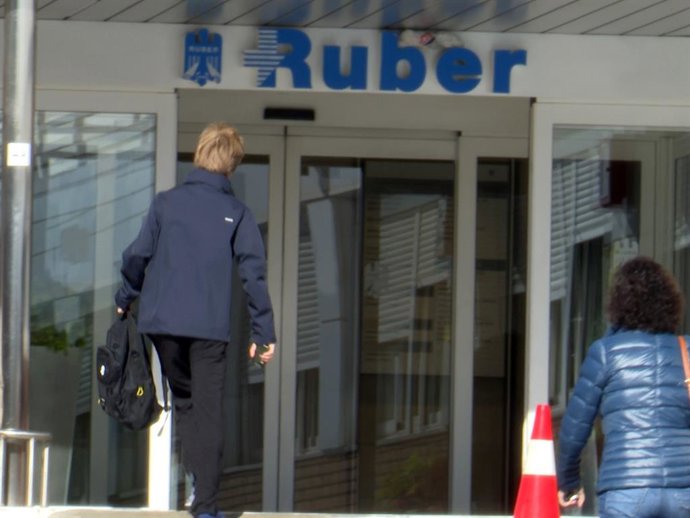 CHRISTIAN DE HANNOVER EN EL HOSPITAL RUBER DE MADRID