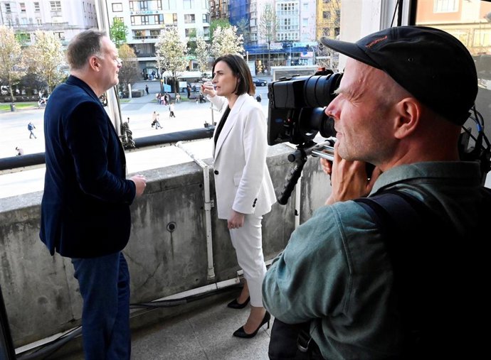 La alcaldesa de Santander, Gema Igual, en una entrevista para la televisión pública alemana