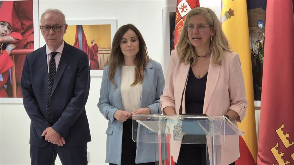 La concejala de Gobierno Abierto, Promoción Económica y Empleo, Mercedes Bernabé, comparece en una rueda de prensa