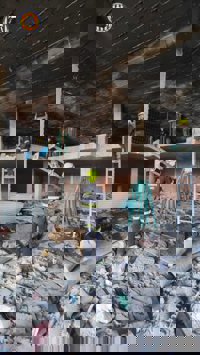 Un incendio obliga a evacuar un edificio de cuatro plantas en Gandia