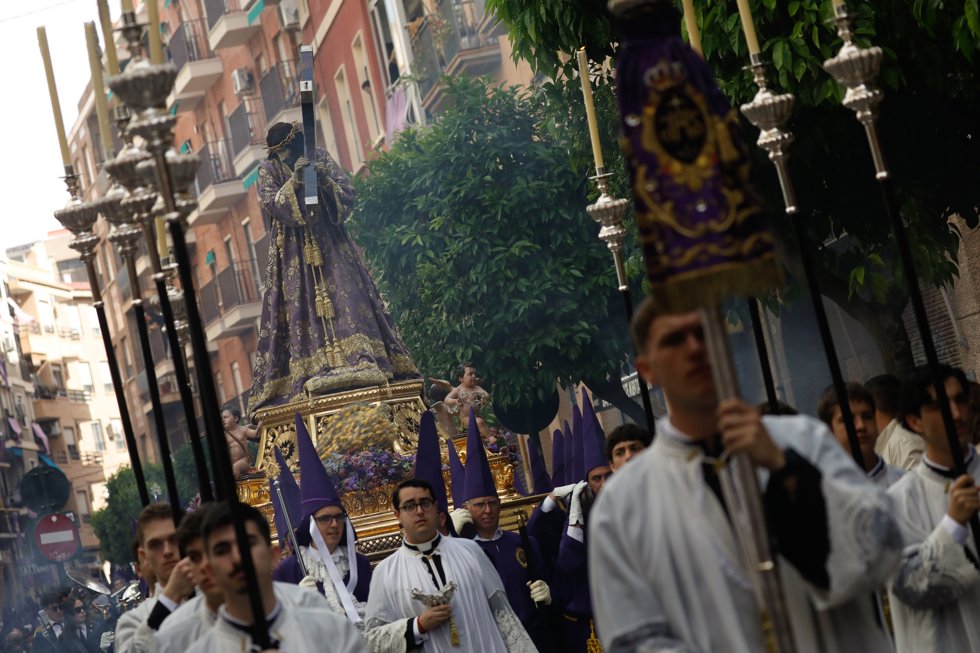 Nuestro Padre Jesús Nazareno estrena túnica este Viernes Santo