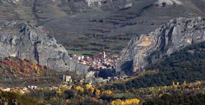 Pueblo de Anguiano (La Rioja)