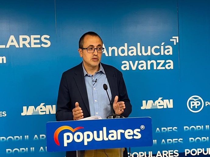 Archivo - El parlamentario del PP de Jaén Manuel Bonilla, en una foto de archivo.