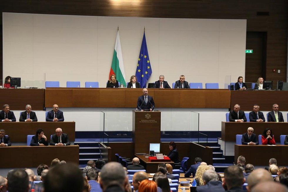 Archivo - El primer ministro de Bulgaria, Rosen Zheliazkov  
