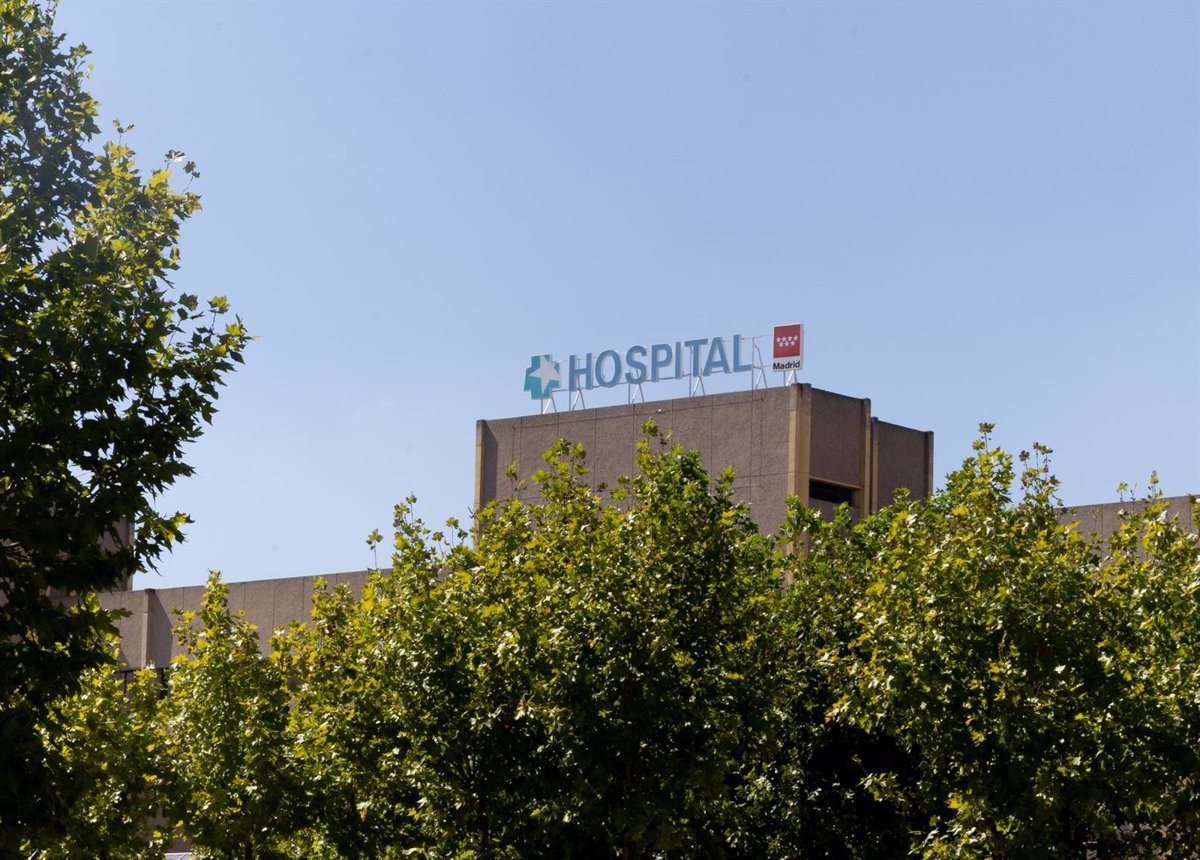 Trasladan al hospital a un joven con quemaduras en tras intentar encender una hoguera en Corral de Almaguer