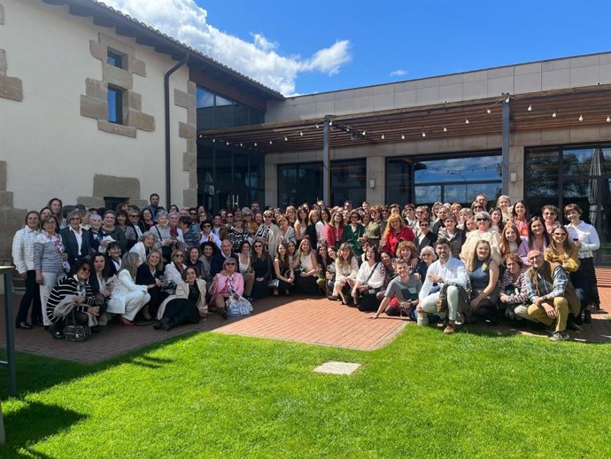 La Unidad de Medicina Intensiva celebra su 50 aniversario reuniendo a 130 profesionales