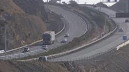 Archivo - Autovía A-7 a su paso por Roquetas de Mar (Almería).