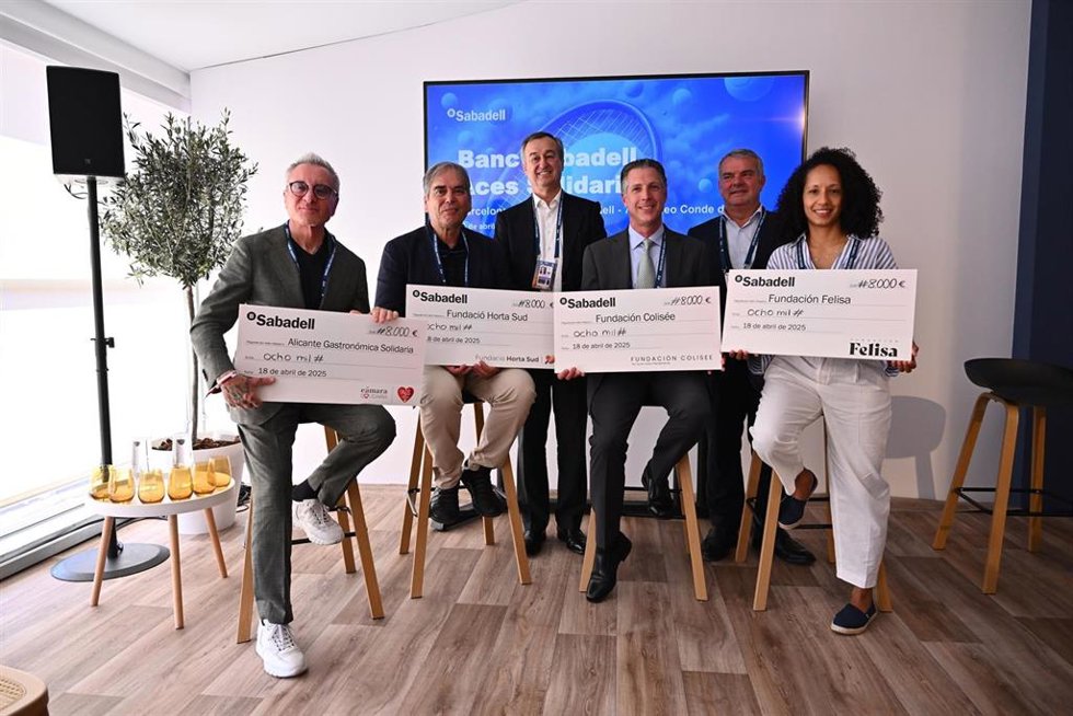 Banco Sabadell entrega 32.000 euros de ayudas de los Aces Solidarios a organizaciones valencianas