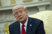 Trump dice que tiene que ver "entusiasmo" en Ucrania y Rusia para no abandonar las conversaciones de paz