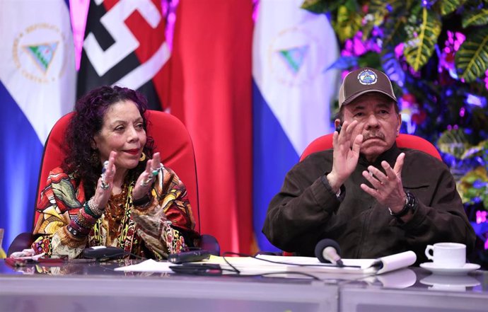 Archivo - El presidente de Nicaragua, Daniel Ortega, y su mujer, la vicepresidenta Rosario Murillo