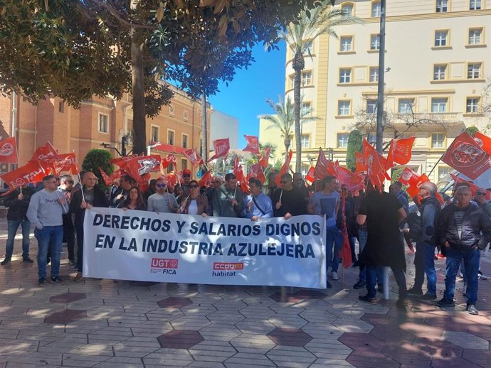 CCOO anuncia movilizaciones en Castellón "ante bloqueo en la negociación del convenio del azulejo por la patronal" 